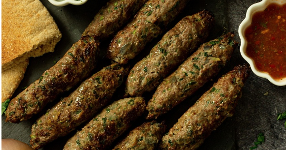 Σουτζουκάκια: Το ιστορικό φαγητό και η συνταγή της… επιτυχίας